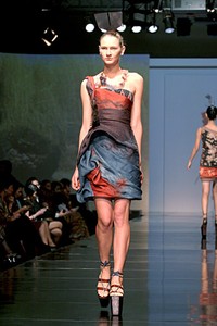 INCULTURATION by Adrian Gan Patola Kamba Menandang. Jakarta Fashion & Food Festival 2011. Hotel Harris. Kelapa Gading. Jakarta. [Foto: Mohammad Abduh/Wolipop]