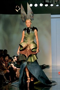 INCULTURATION by Adrian Gan Patola Kamba Menandang. Jakarta Fashion & Food Festival 2011. Hotel Harris. Kelapa Gading. Jakarta. [Foto: Mohammad Abduh/Wolipop]