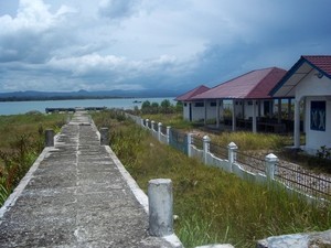 Pelesir ke Nias Barat (3): Gerakkan Ekonomi Sirombu