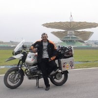 Kisah Kang JJ Keliling Dunia dengan Motor