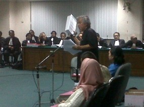 Sidang Panda Cs Ditunda Jumat