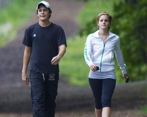 Emma Watson Dikencani Bintang Jennifers Body