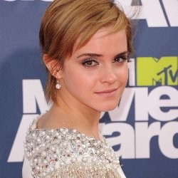 Emma Watson Terjerat Cinta Lokasi