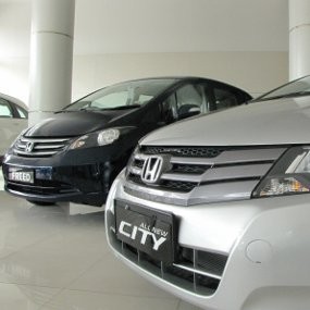 Penjualan Mobil Honda di Daerah Turun 30 Persen
