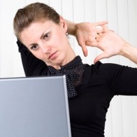 Olahraga yang Bisa Dilakukan di Meja Kantor