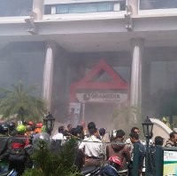 Api di Gramedia Yogya Diduga Dari Gudang