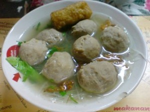 Sluurrp.. Gurih Enak Bakso Kabita