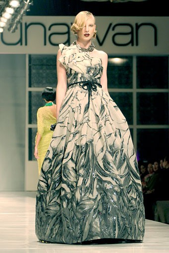 Sebastian Gunawan Reflection of You at Grand Ballroom Hotel Mulia. Senayan. Jakarta. [Foto: Mohammad Abduh/Wolipop]