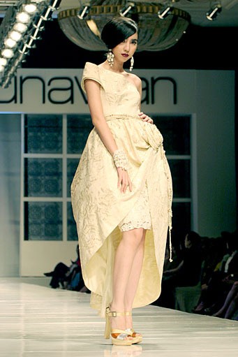 Sebastian Gunawan Reflection of You at Grand Ballroom Hotel Mulia. Senayan. Jakarta. [Foto: Mohammad Abduh/Wolipop]