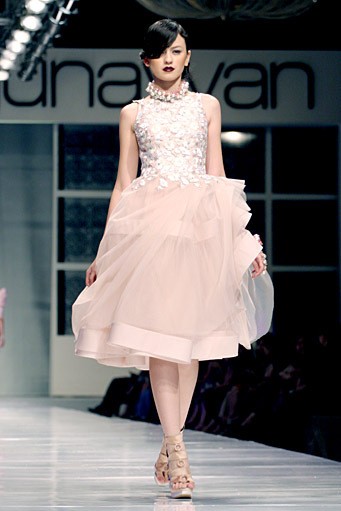 Sebastian Gunawan Reflection of You at Grand Ballroom Hotel Mulia. Senayan. Jakarta. [Foto: Mohammad Abduh/Wolipop]