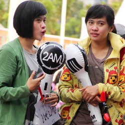 Makanan Khas Korea Laku Keras di Arena FantastiKpop Festival