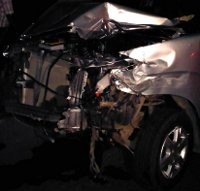 Terjebak Macet, Xenia & Mercy Diserempet KRL