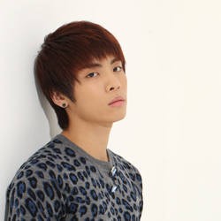 Shin Se Kyung dan Jonghyun SHINee Putus!