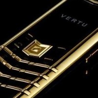 Vertu Signature Precious, Ponsel ala Perhiasan Mewah