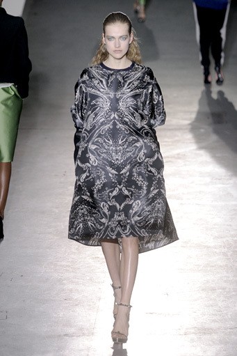 3.1 Phillip Lim, Fall/Winter 2011. New York Fashion Week 2011. [Photo by Jeff Gentner/Getty Images]