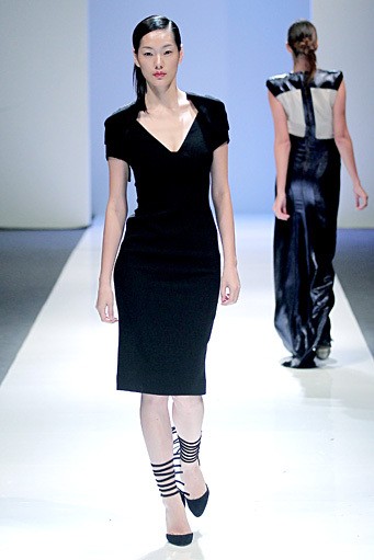 Antonio Berardi. Fall/Winter 2011. London Fashion Week FW 2011. [Photo by Chris McGrath/Getty Images for Audi Fashion Festival]