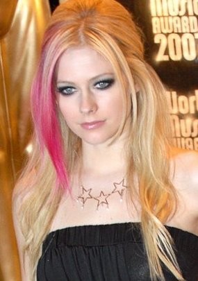 Baru Rilis Goodbye Lullaby, Avril Lavigne Garap Album Lagi