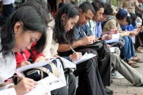 Jumlah PNS Bengkak, Pemerintah Siap Pakai Outsourcing