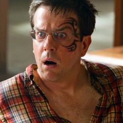 Kisruh Soal Tato Ed Helms di The Hangover 2 Berakhir Damai