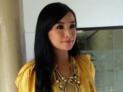 Gaya Casual Soraya Larasati