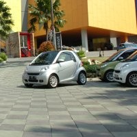 Selebriti Ramai-ramai Daftar Jadi Member Komunitas smart fortwo