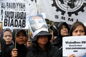 Keluarga Ingin Jasad TKI Erna Dipulangkan & Si Penganiaya Dihukum