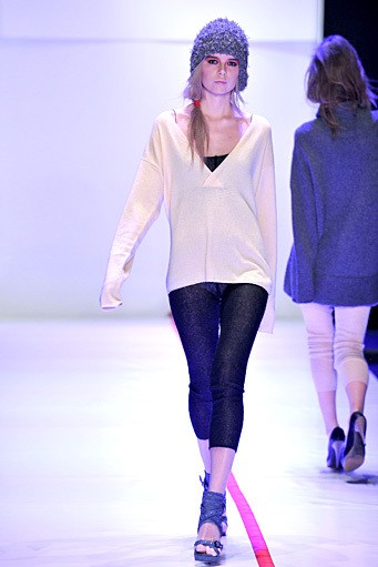 Lyudmila Norsoyan, Fall/Winter 2011. New York Fashion Week 2011. [Foto: Pascal Le Segretain/Getty Images]