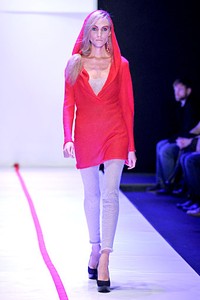 Lyudmila Norsoyan, Fall/Winter 2011. New York Fashion Week 2011. [Foto: Pascal Le Segretain/Getty Images]