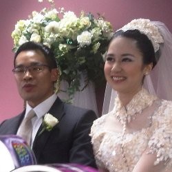 Laura Basuki Tunda Punya Anak Karena Karier?