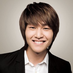 10 Leader KPop Terpopuler (2)