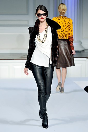 Oscar de la Renta, Pre-Fall/Winter 2011. New York Fashion Week 2011. [Photo by Slaven Vlasic/Getty Images]