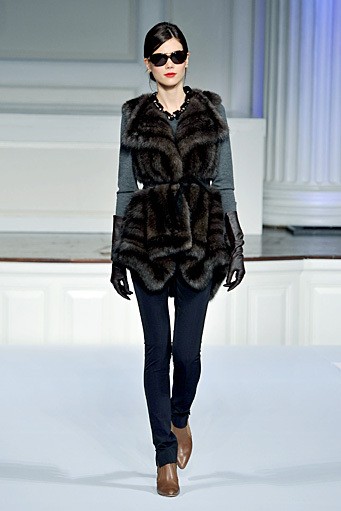 Oscar de la Renta, Pre-Fall/Winter 2011. New York Fashion Week 2011. [Photo by Slaven Vlasic/Getty Images]