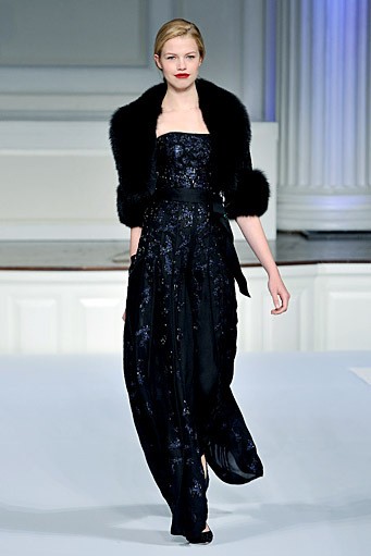 Oscar de la Renta, Pre-Fall/Winter 2011. New York Fashion Week 2011. [Photo by Slaven Vlasic/Getty Images]