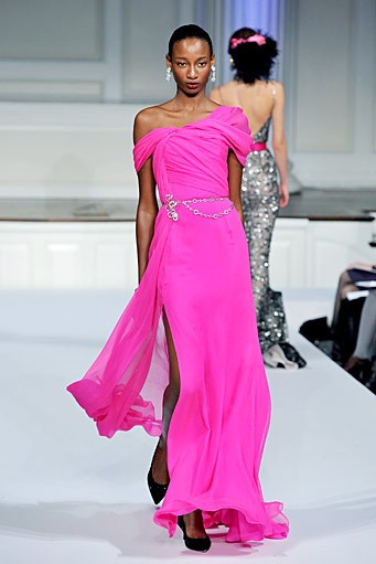 Oscar de la Renta, Pre-Fall/Winter 2011. New York Fashion Week 2011. [Photo by Slaven Vlasic/Getty Images]