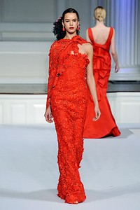 Oscar de la Renta, Pre-Fall/Winter 2011. New York Fashion Week 2011. [Photo by Slaven Vlasic/Getty Images]