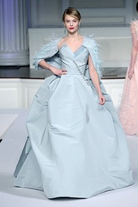 Oscar de la Renta, Pre-Fall/Winter 2011. New York Fashion Week 2011. [Photo by Slaven Vlasic/Getty Images]