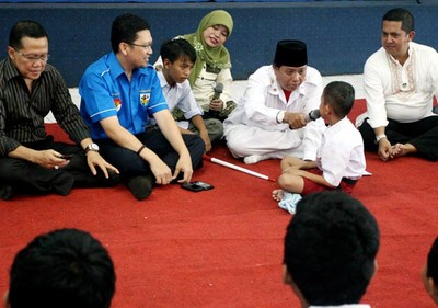 Alif Berbagi Kejujuran dengan Teman SD & SMP
