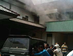 Gedung DPRD Bojonegoro Terbakar