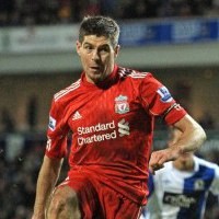 Gerrard Yakin Liverpool Segera Raih Trofi Lagi