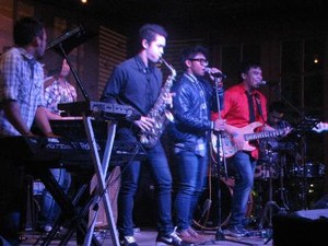 Asyiknya Funk Night with BLP di BlackCat