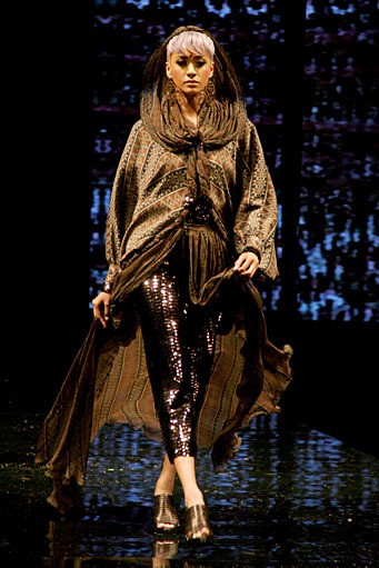 Thomas Sigar The Enchanting Culture of Minahasa at XXI Ballroom Djakarta Theater. Jakarta. [Foto: Mohammad Abduh/Wolipop]