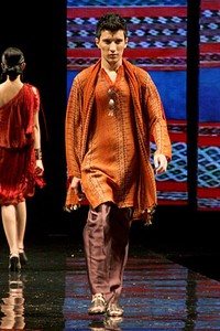 Thomas Sigar The Enchanting Culture of Minahasa at XXI Ballroom Djakarta Theater. Jakarta. [Foto: Mohammad Abduh/Wolipop]