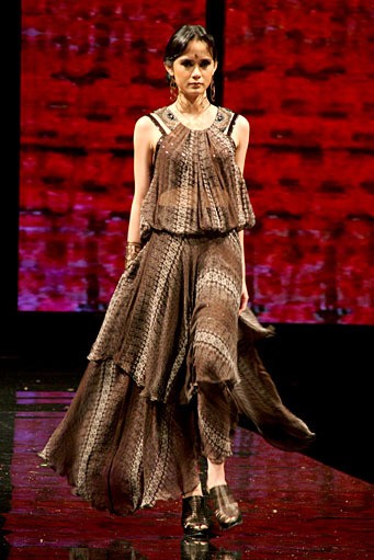 Thomas Sigar The Enchanting Culture of Minahasa at XXI Ballroom Djakarta Theater. Jakarta. [Foto: Mohammad Abduh/Wolipop]