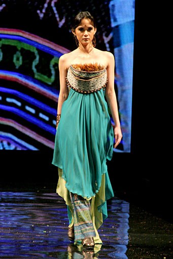 Thomas Sigar The Enchanting Culture of Minahasa at XXI Ballroom Djakarta Theater. Jakarta. [Foto: Mohammad Abduh/Wolipop]