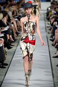 Oscar de la Renta, Resort 2012. New York Fashion Week 2012. [Photo by Thomas Concordia/Getty Images]