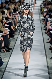 Oscar de la Renta, Resort 2012. New York Fashion Week 2012. [Photo by Thomas Concordia/Getty Images]