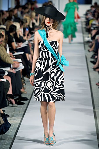Oscar de la Renta, Resort 2012. New York Fashion Week 2012. [Photo by Thomas Concordia/Getty Images]