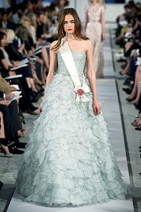 Oscar de la Renta, Resort 2012. New York Fashion Week 2012. [Photo by Thomas Concordia/Getty Images]