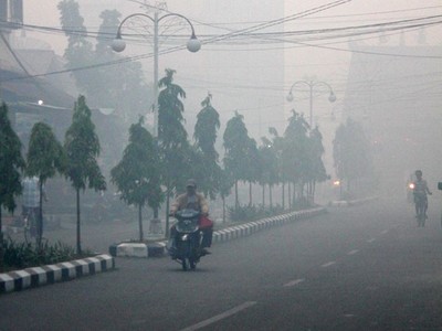 Bagansiapiapi Riau Diselimuti Asap Tebal