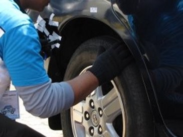 Pasar Ban Moncer, Bridgestone Tersenyum